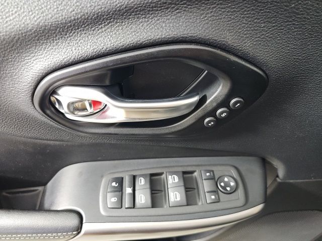 2022 Jeep Cherokee Limited - Photo 13
