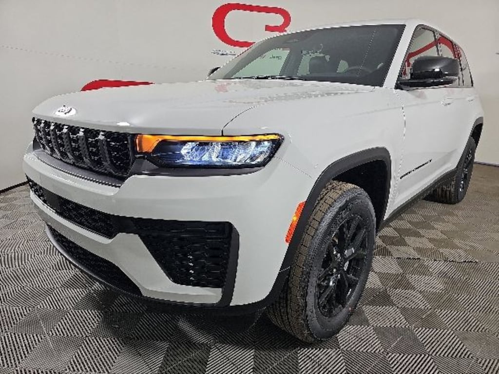 New 2026 Jeep Grand Cherokee LAREDO ALTITUDE 4X4 Sport Utility