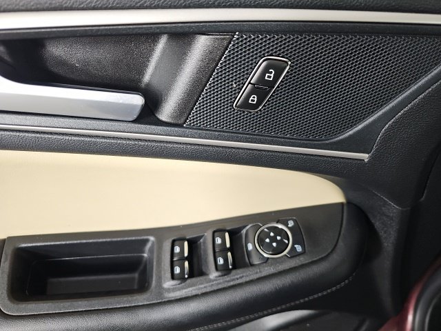 2024 Ford Edge SEL - Photo 17