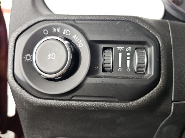 2021 Jeep Wrangler Unlimited ISLANDER - Photo 18