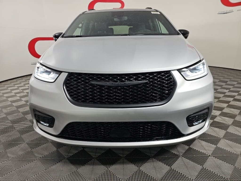 New 2026 Chrysler Pacifica LIMITED Passenger Van