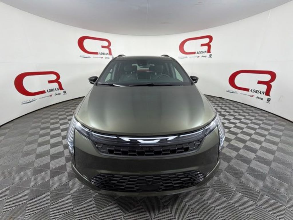 New 2027 Chrysler Pacifica LIMITED Passenger Van
