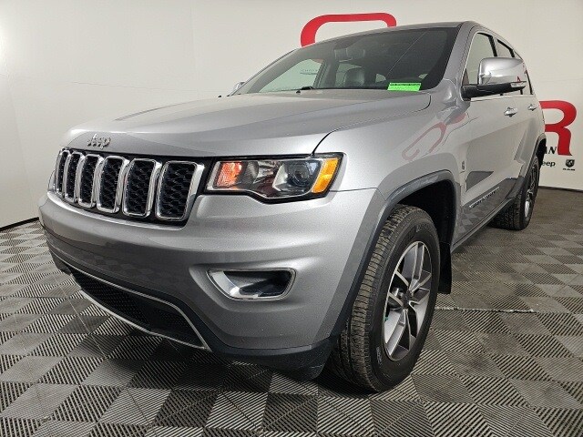 2021 Jeep Grand Cherokee Limited photo 2