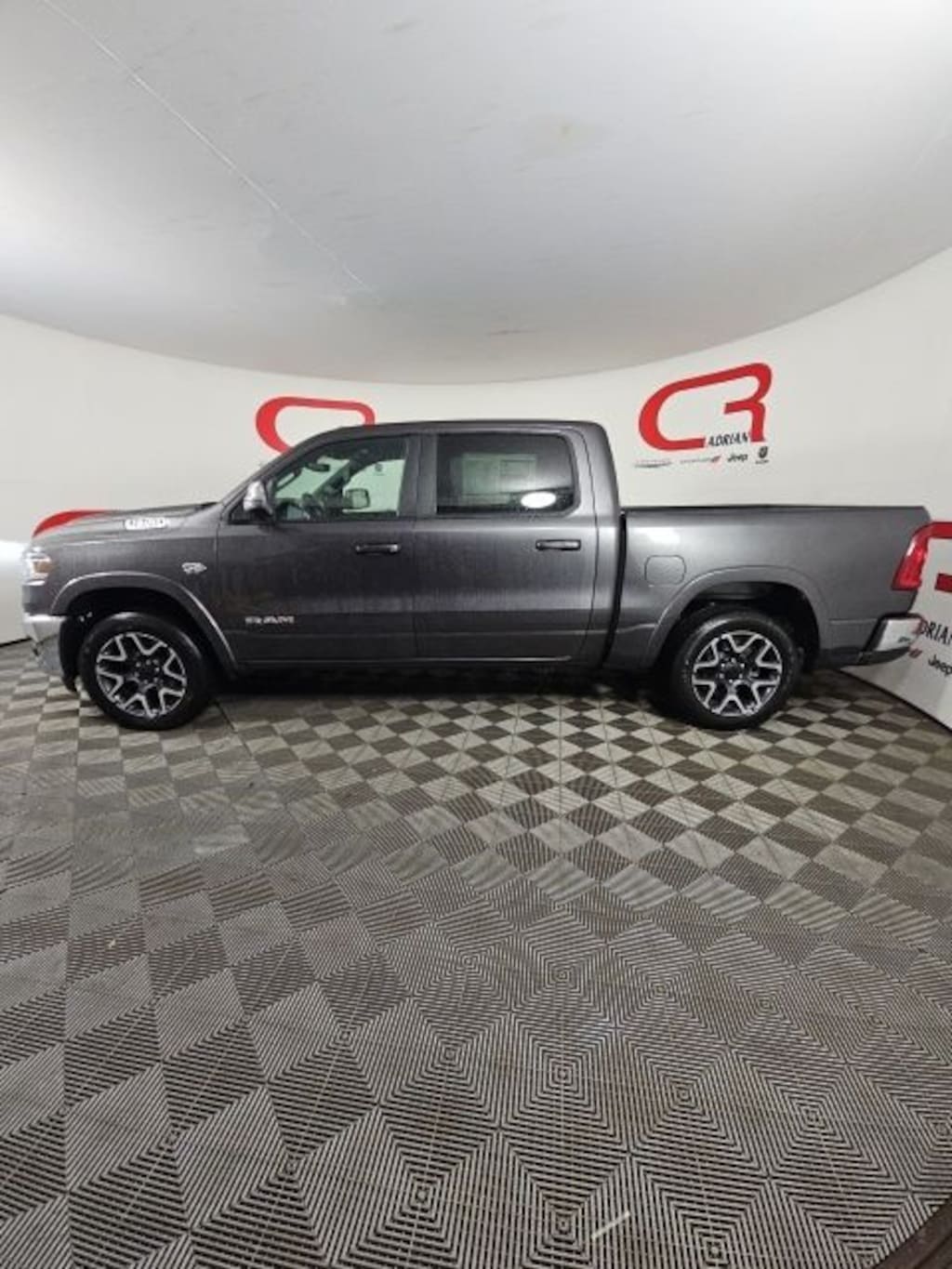 New 2026 Ram 1500 LARAMIE CREW CAB 4X4 5'7 BOX Pickup