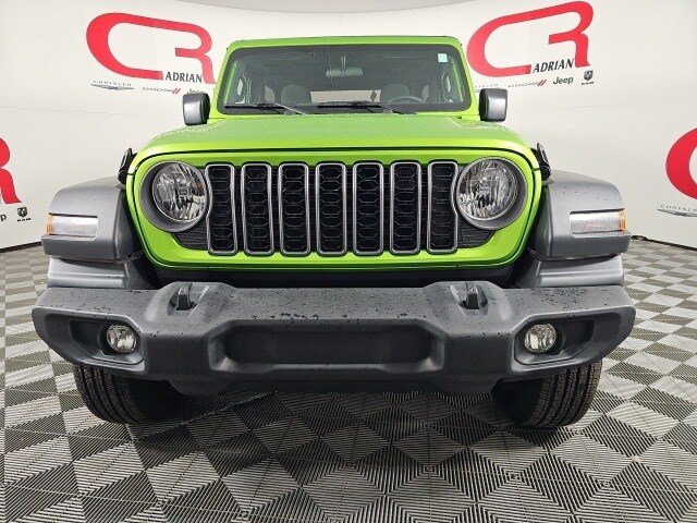 2025 Jeep Wrangler Sport photo 2