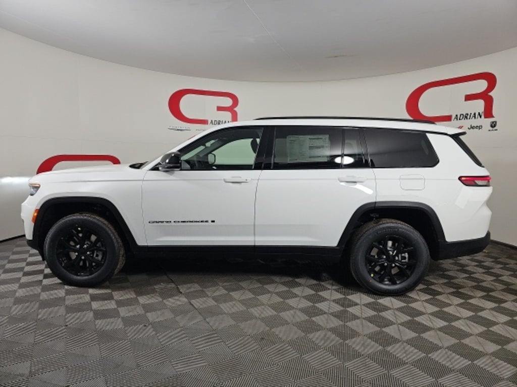 New 2025 Jeep Grand Cherokee L ALTITUDE 4X4 Sport Utility