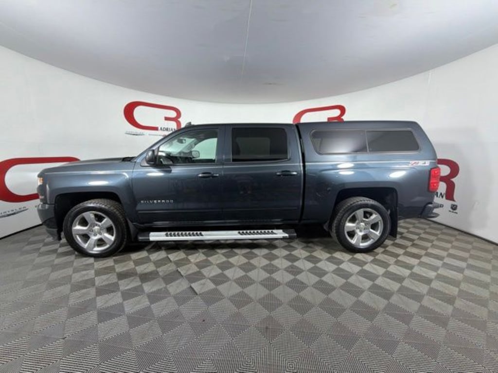 Used 2017 Chevrolet Silverado 1500 LT w/1LT Truck Crew Cab