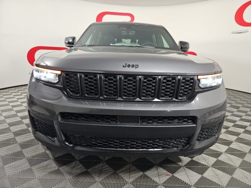 New 2025 Jeep Grand Cherokee L ALTITUDE 4X4 Sport Utility