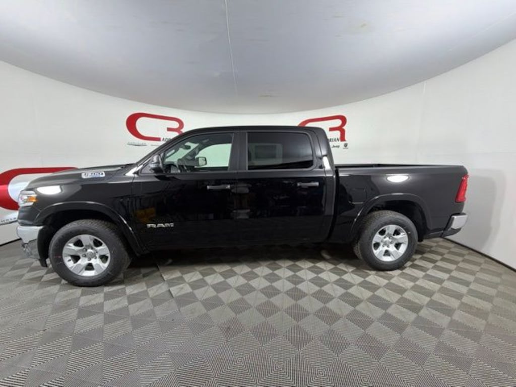 New 2026 Ram 1500 BIG HORN CREW CAB 4X4 5'7 BOX Pickup