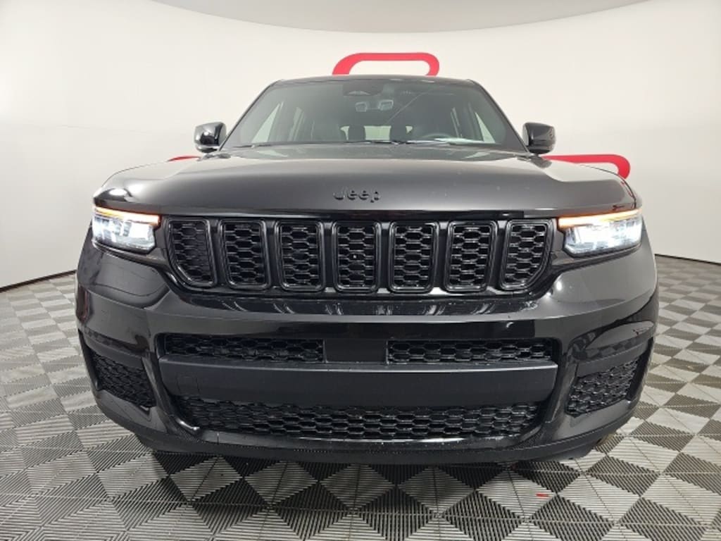 New 2025 Jeep Grand Cherokee L ALTITUDE X 4X4 Sport Utility