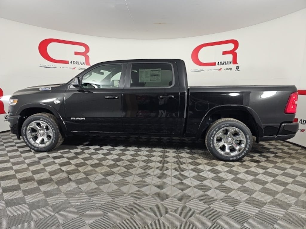 New 2026 Ram 1500 BIG HORN CREW CAB 4X4 5'7 BOX Pickup