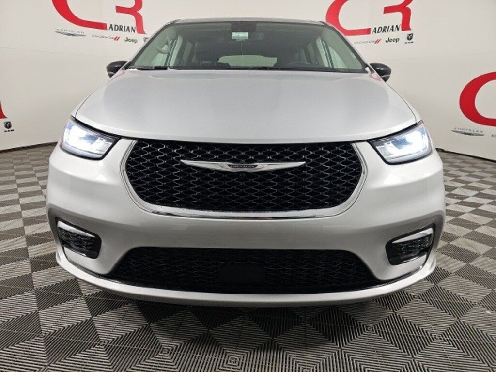 Used 2024 Chrysler Pacifica Touring L Van Passenger Van