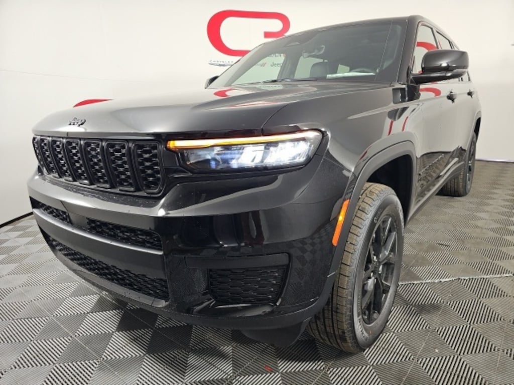 New 2025 Jeep Grand Cherokee L ALTITUDE X 4X4 Sport Utility