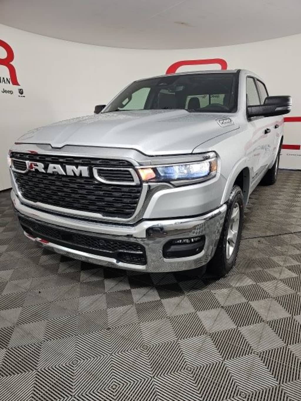 New 2026 Ram 1500 BIG HORN CREW CAB 4X4 5'7 BOX Pickup