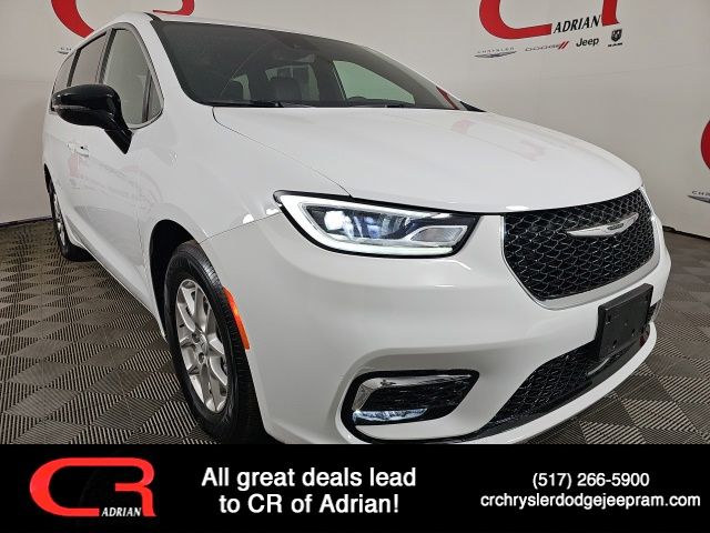 2025 Chrysler Pacifica Van Passenger Van 