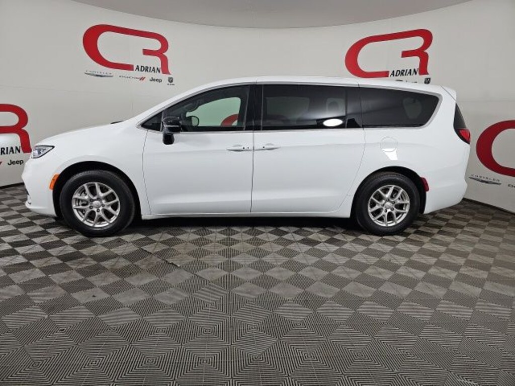 Certified 2025 Chrysler Pacifica Select Van Passenger Van