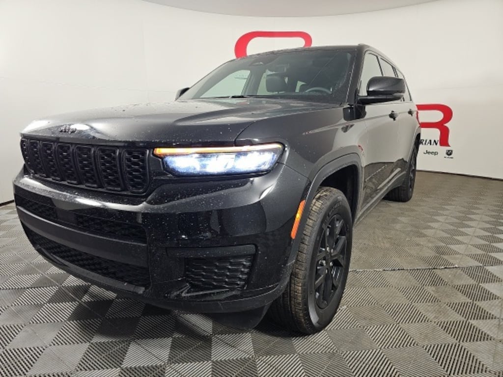 Certified 2024 Jeep Grand Cherokee L Laredo SUV