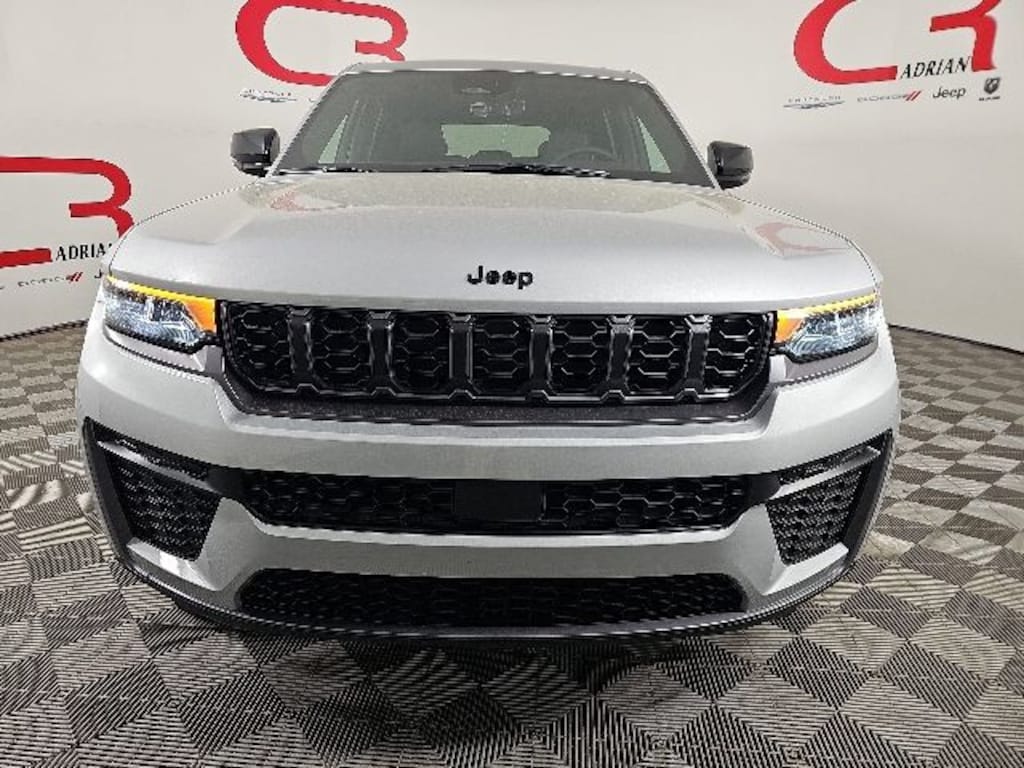 New 2026 Jeep Grand Cherokee LAREDO ALTITUDE 4X4 Sport Utility