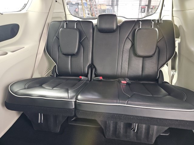 2024 Chrysler Pacifica Limited - Photo 7