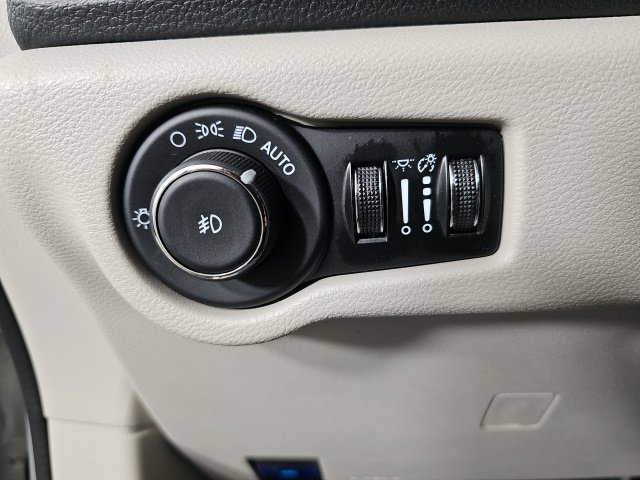 2024 Chrysler Pacifica Limited - Photo 24