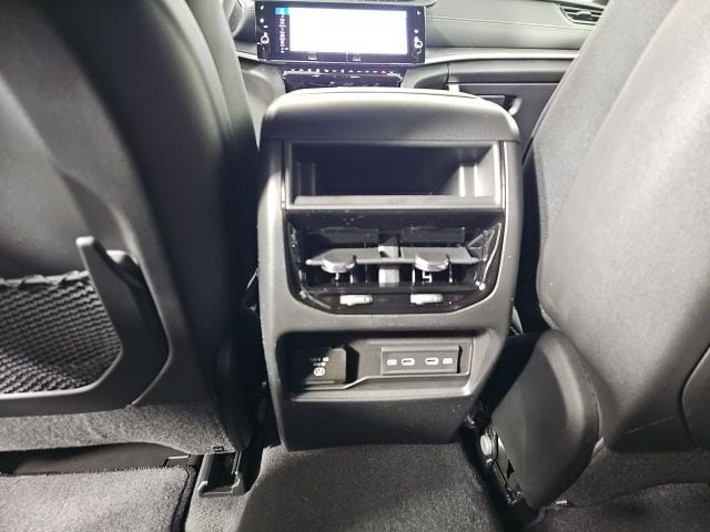 2026 Jeep Grand Cherokee Laredo - Photo 13