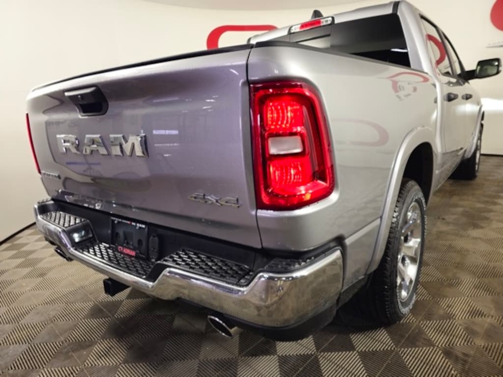 New 2026 Ram 1500 BIG HORN CREW CAB 4X4 5'7 BOX Pickup