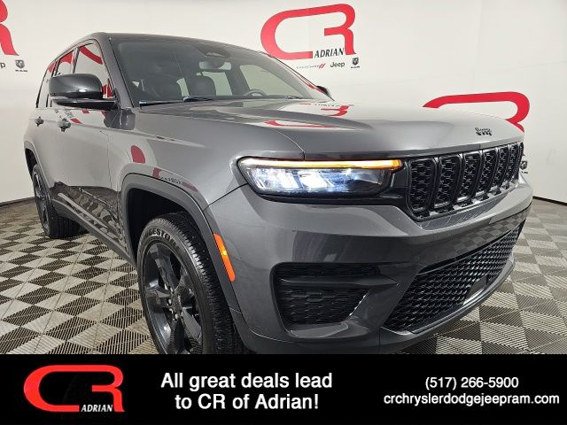 2023 Jeep Grand Cherokee's photo