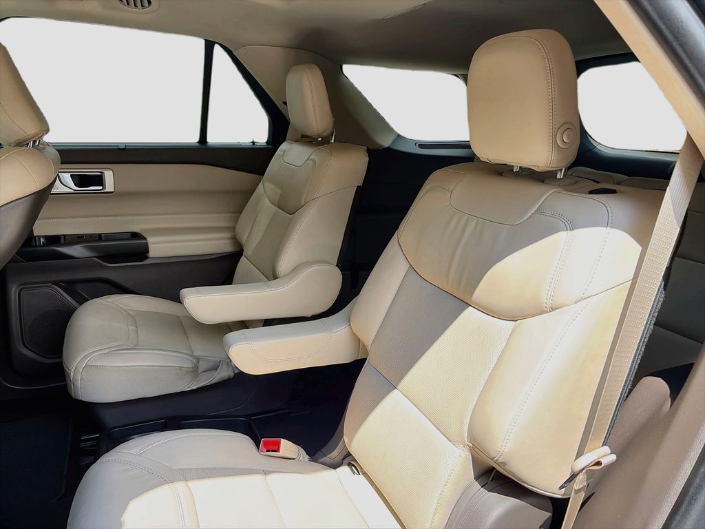 2020 Ford Explorer Platinum - Photo 26