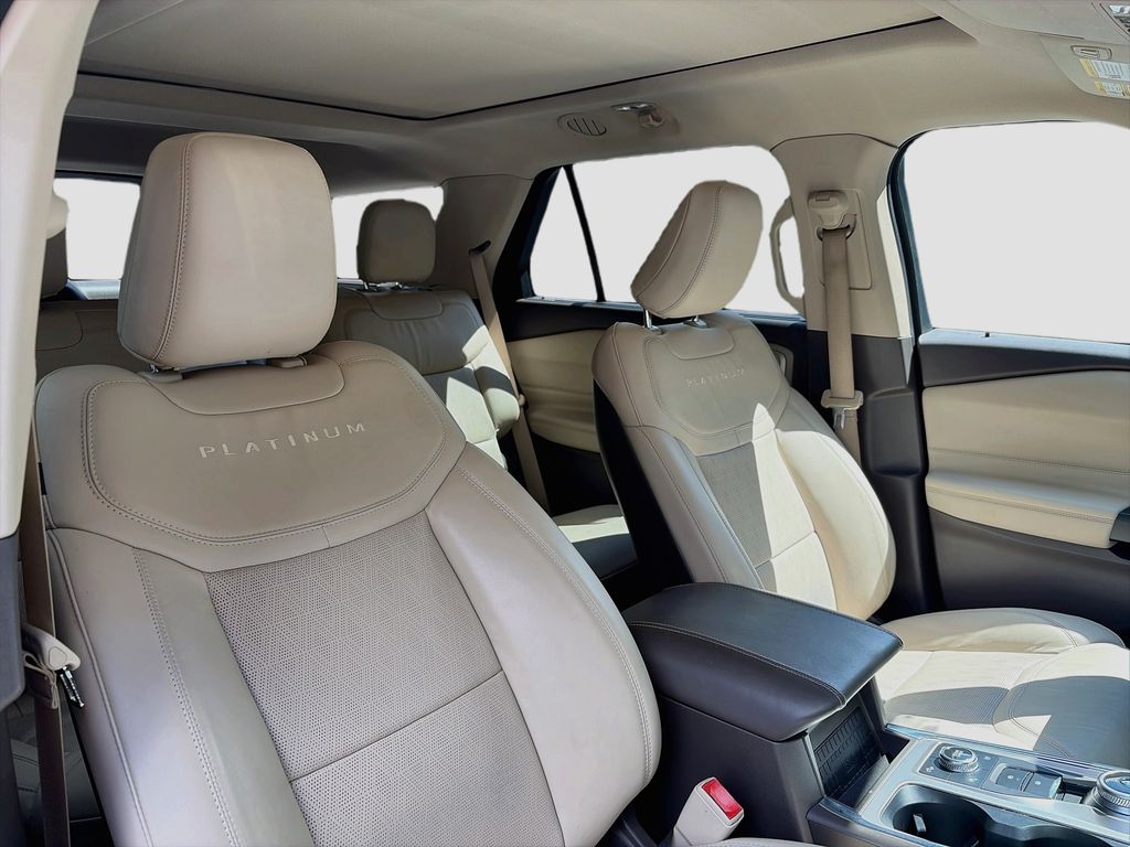 2020 Ford Explorer Platinum - Photo 31