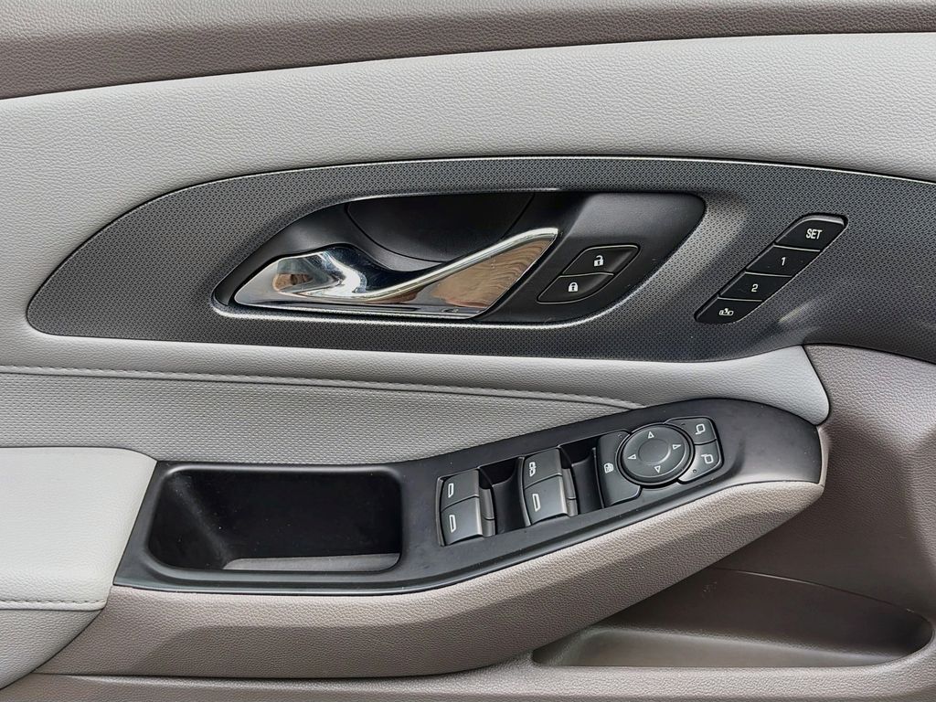 2019 Chevrolet Traverse Premier - Photo 17