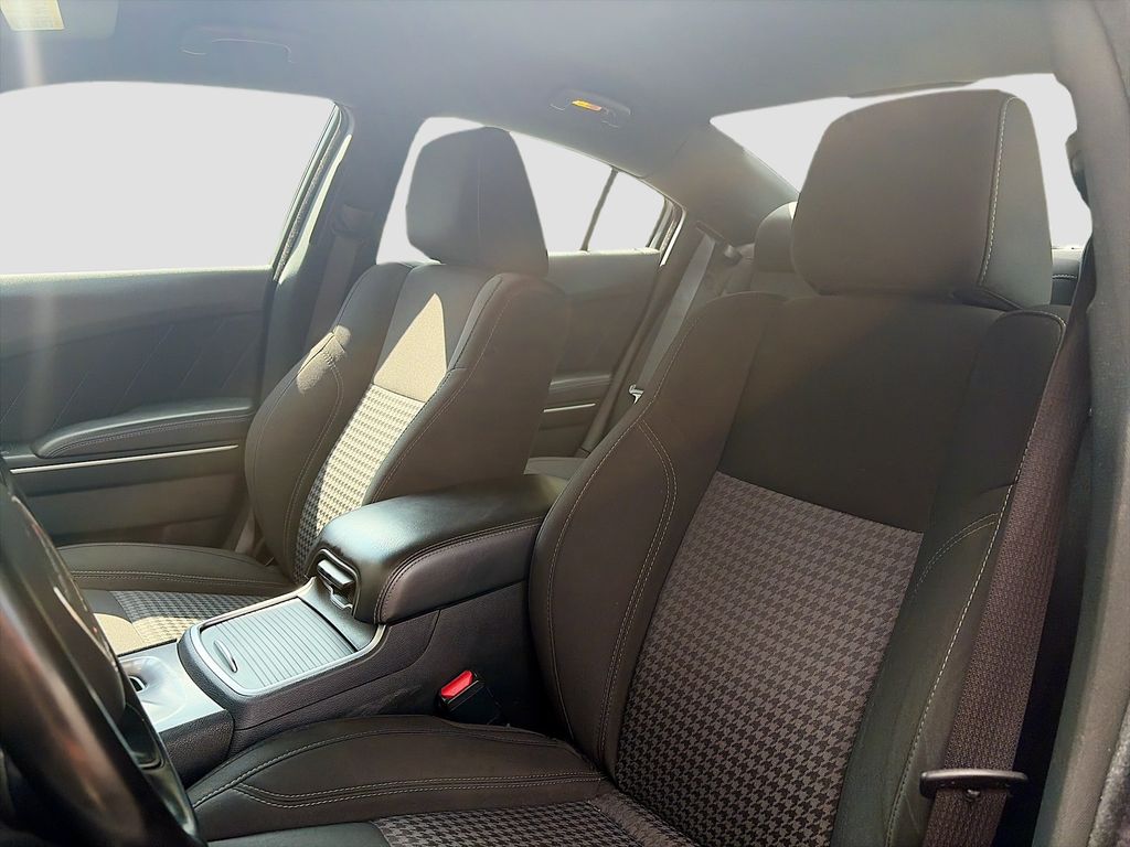 2023 Dodge Charger SXT - Photo 20
