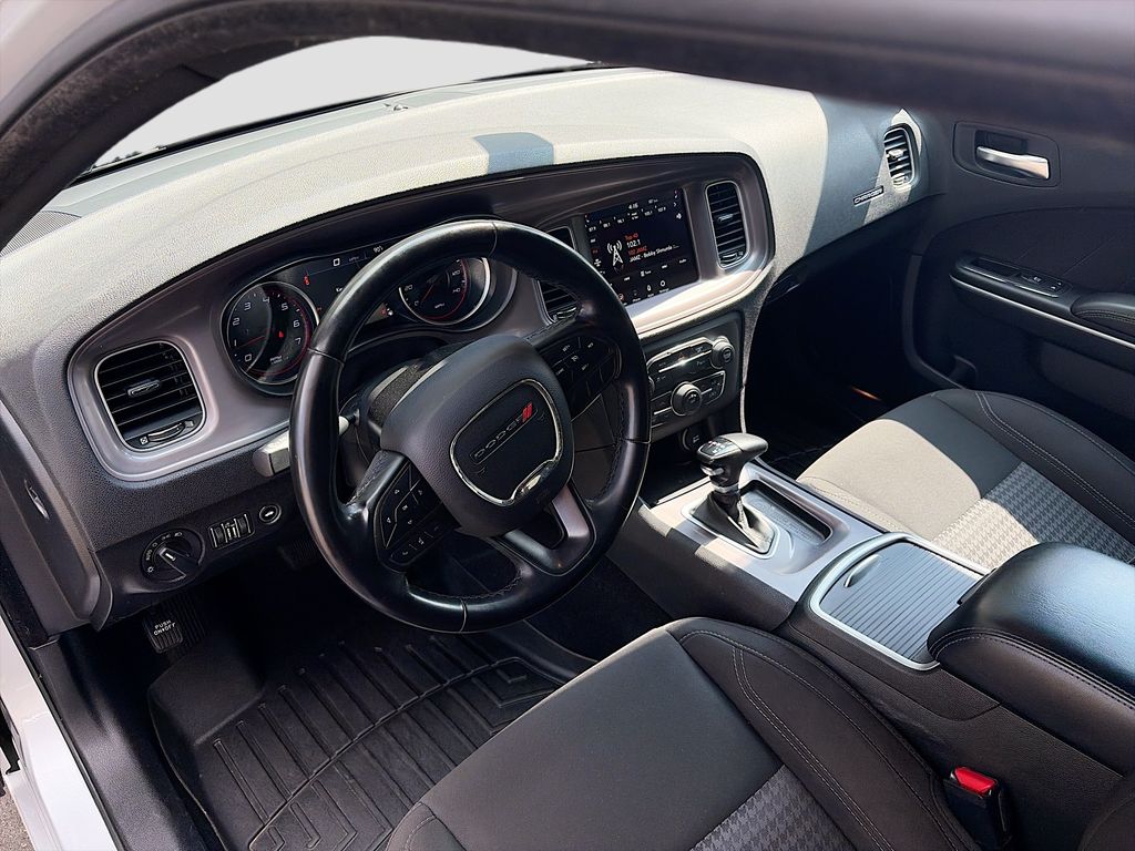 2023 Dodge Charger SXT - Photo 9