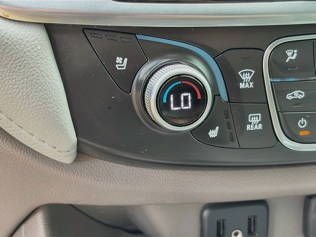 2019 Chevrolet Traverse Premier - Photo 20