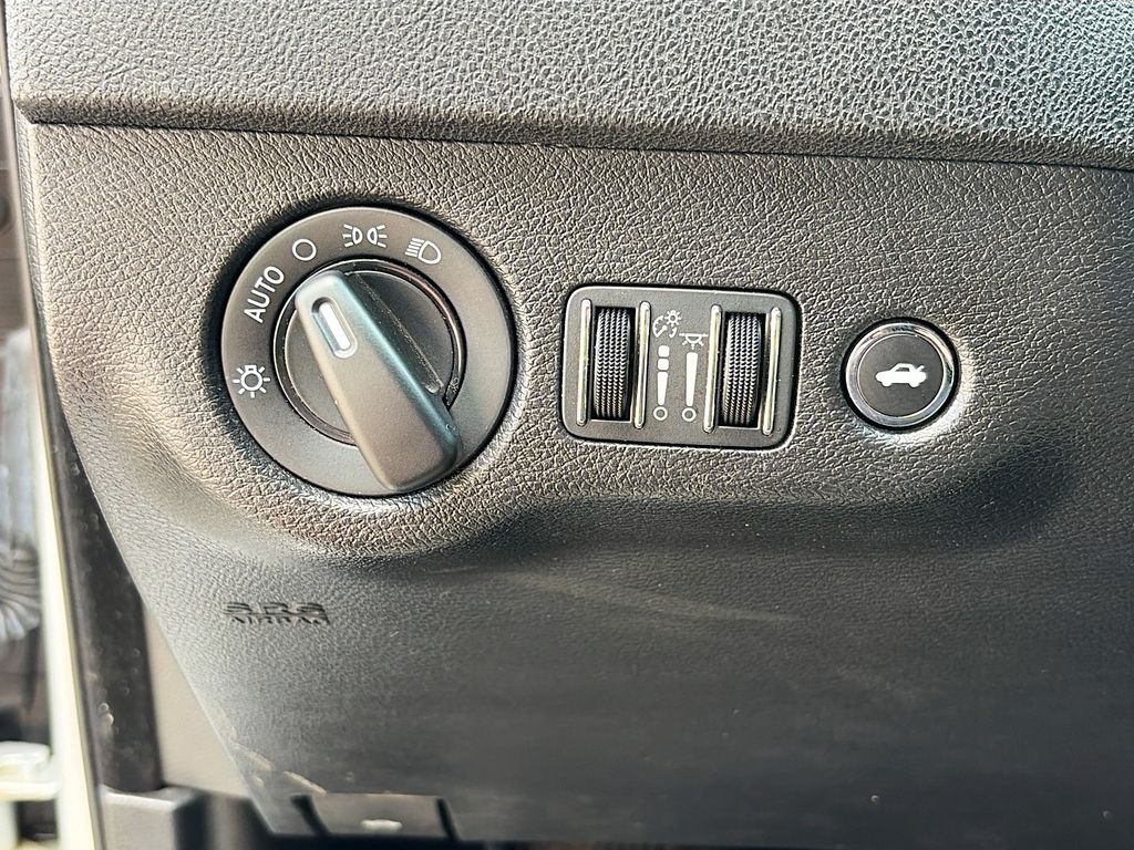 2023 Dodge Charger SXT - Photo 10