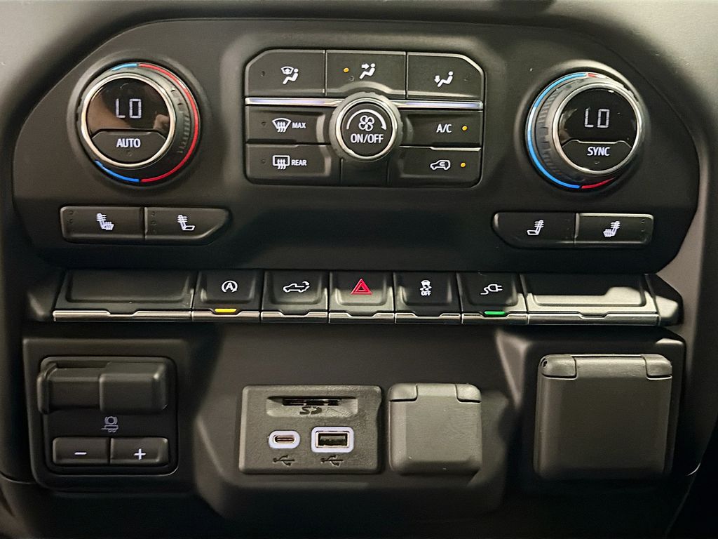 2020 Chevrolet Silverado 1500 LTZ - Photo 19