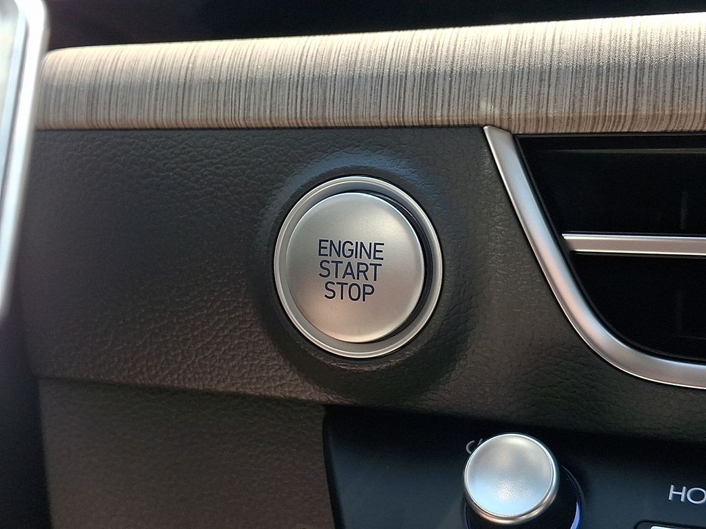 2025 Hyundai Sonata Hybrid SEL - Photo 15