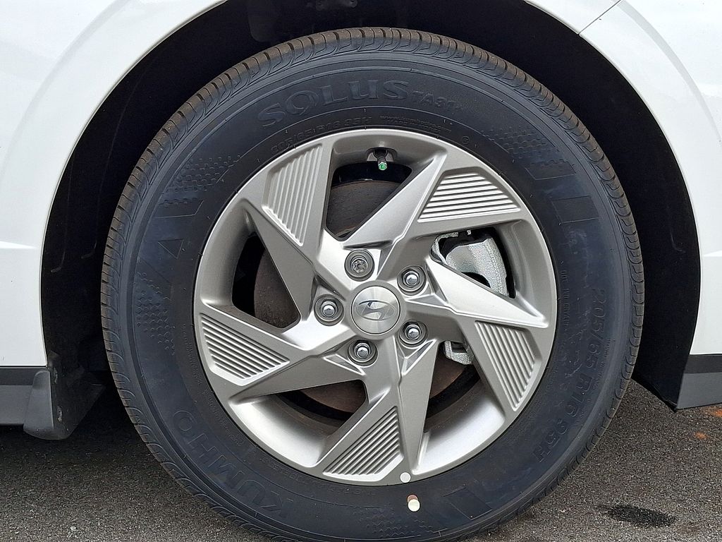 2025 Hyundai Sonata SE - Photo 5