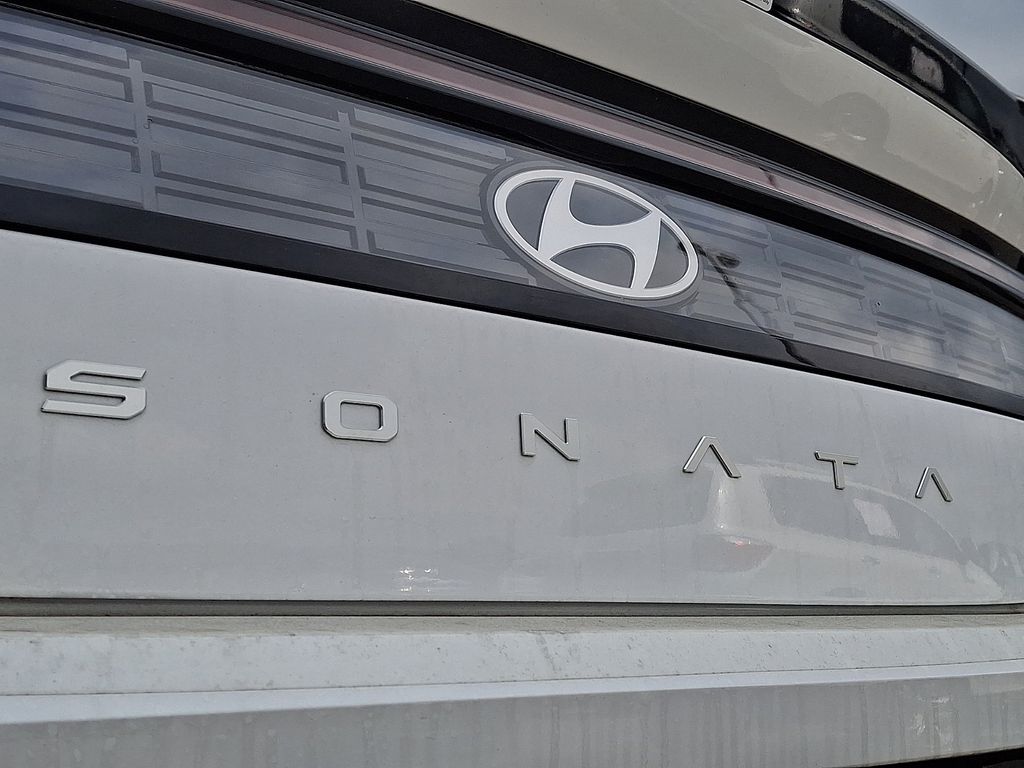 2025 Hyundai Sonata Hybrid SEL - Photo 19