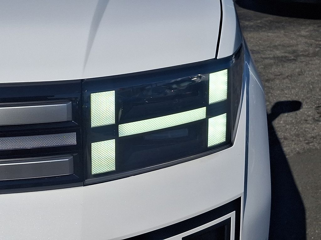 2026 Hyundai Santa Fe SE - Photo 9