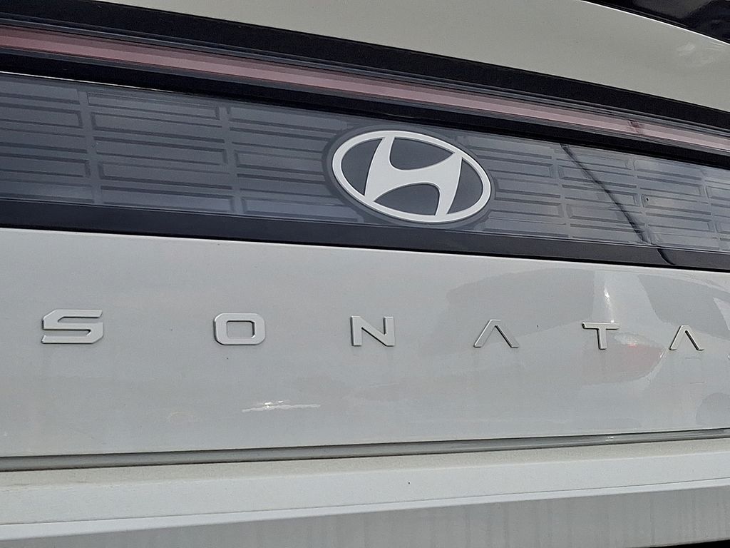 2025 Hyundai Sonata SE - Photo 20