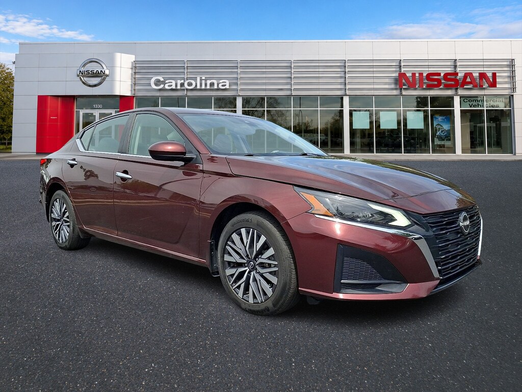 Used 2023 Nissan Altima