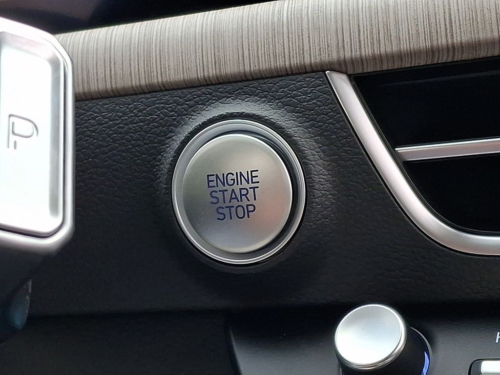 2025 Hyundai Sonata Hybrid SEL - Photo 15