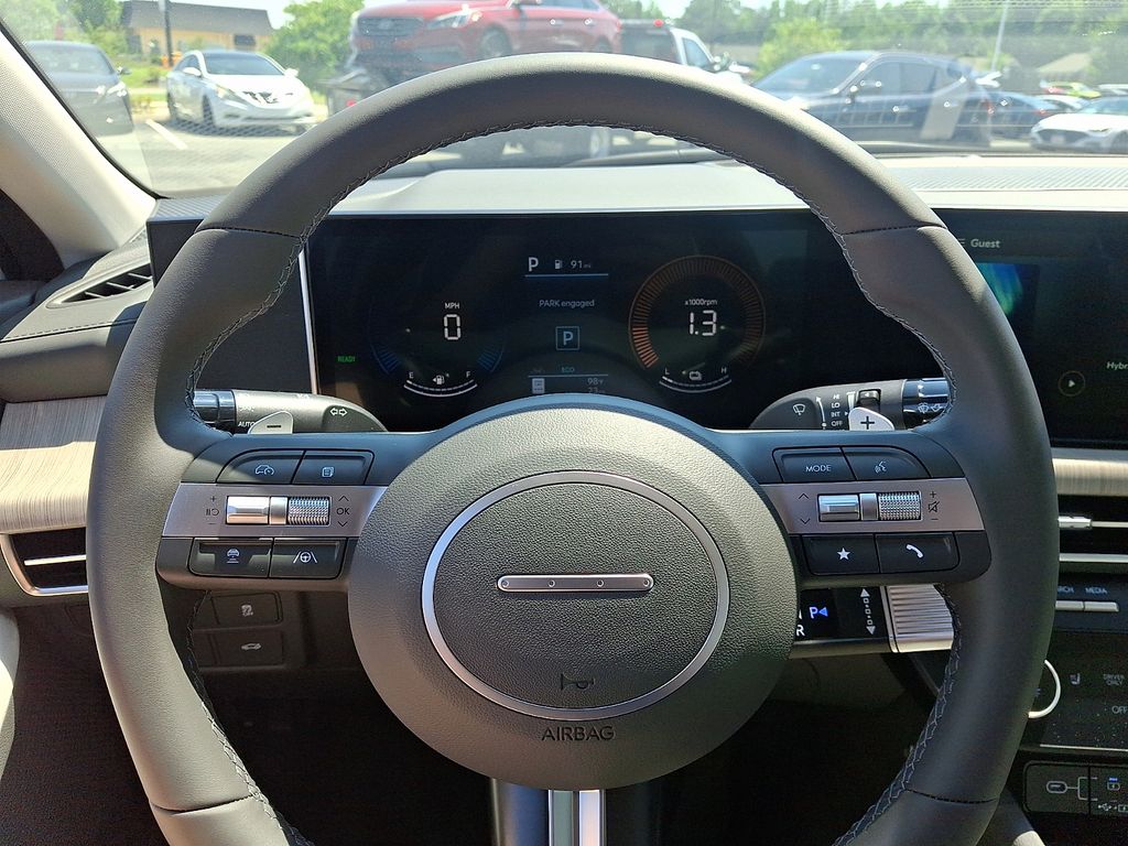 2025 Hyundai Sonata Hybrid SEL - Photo 14