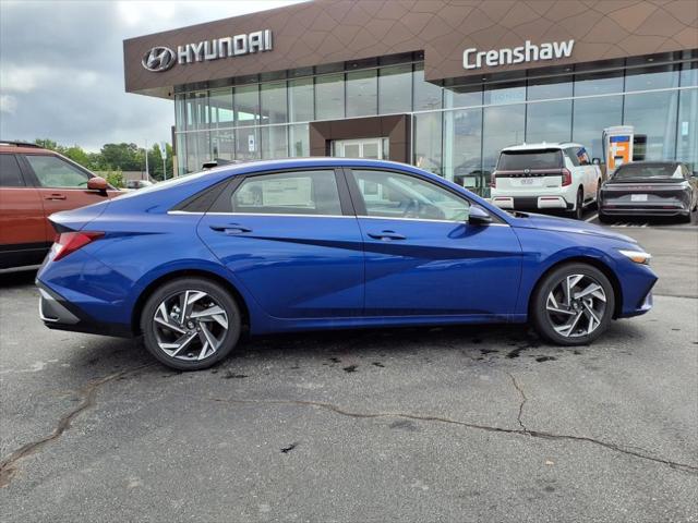 2025 Hyundai Elantra Limited - Photo 8