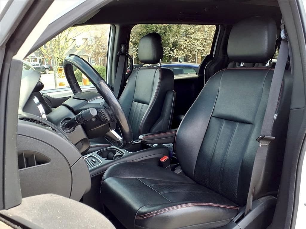 Used 2019 Dodge Grand Caravan GT Minivan/Van