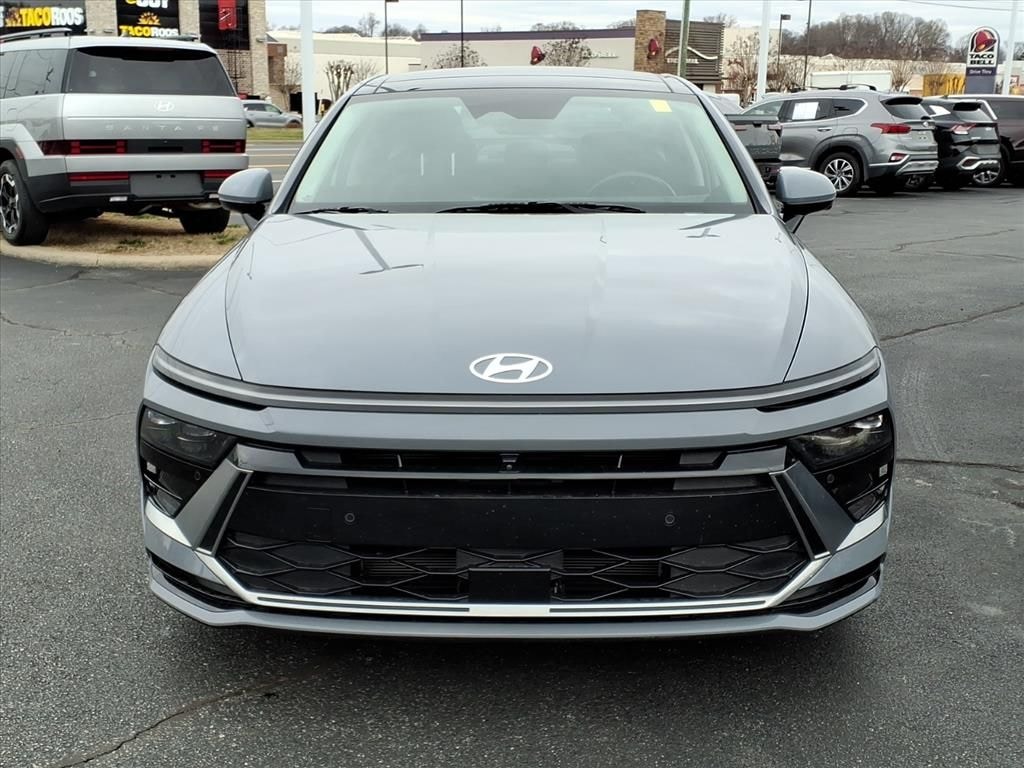 Used 2025 Hyundai Sonata Hybrid Limited Sedan