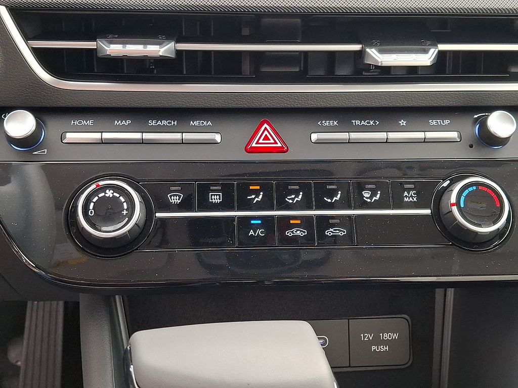 2025 Hyundai Sonata SE - Photo 11