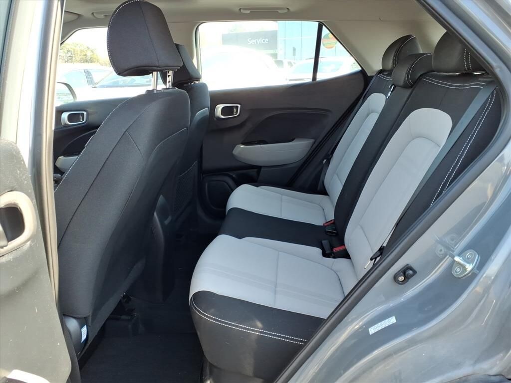 Used 2023 Hyundai Venue SEL SUV