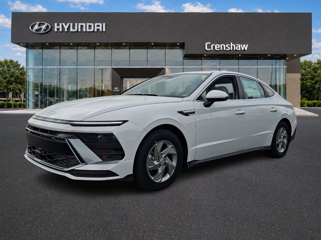 2025 Hyundai Sonata SE - Photo 2