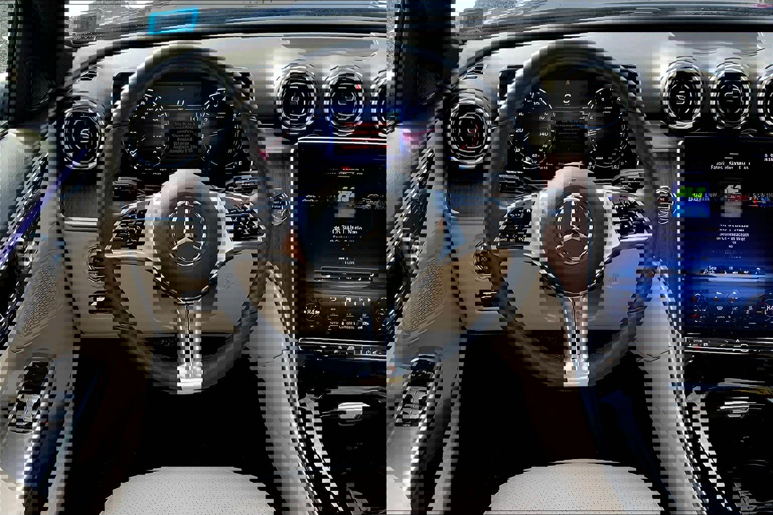2024 Mercedes Benz C 300 4MATIC photo 4